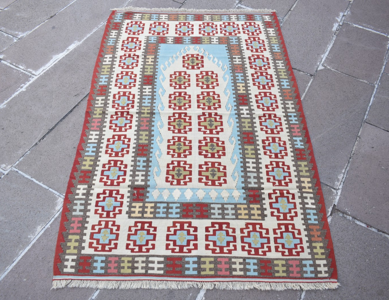 Vintage Turkish Rug 41” x 64” Anatolian Kayseri Prayer Rug Home Decor Wool Rug