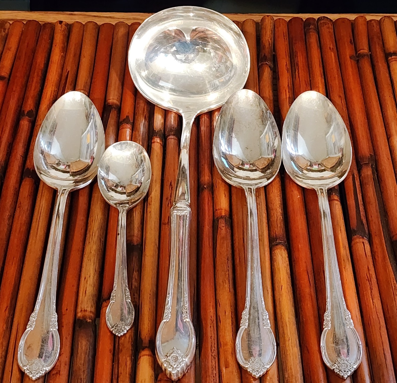 5 Serving Pieces 1847 Rogers Bros. Remembrance 11 inch Ladle