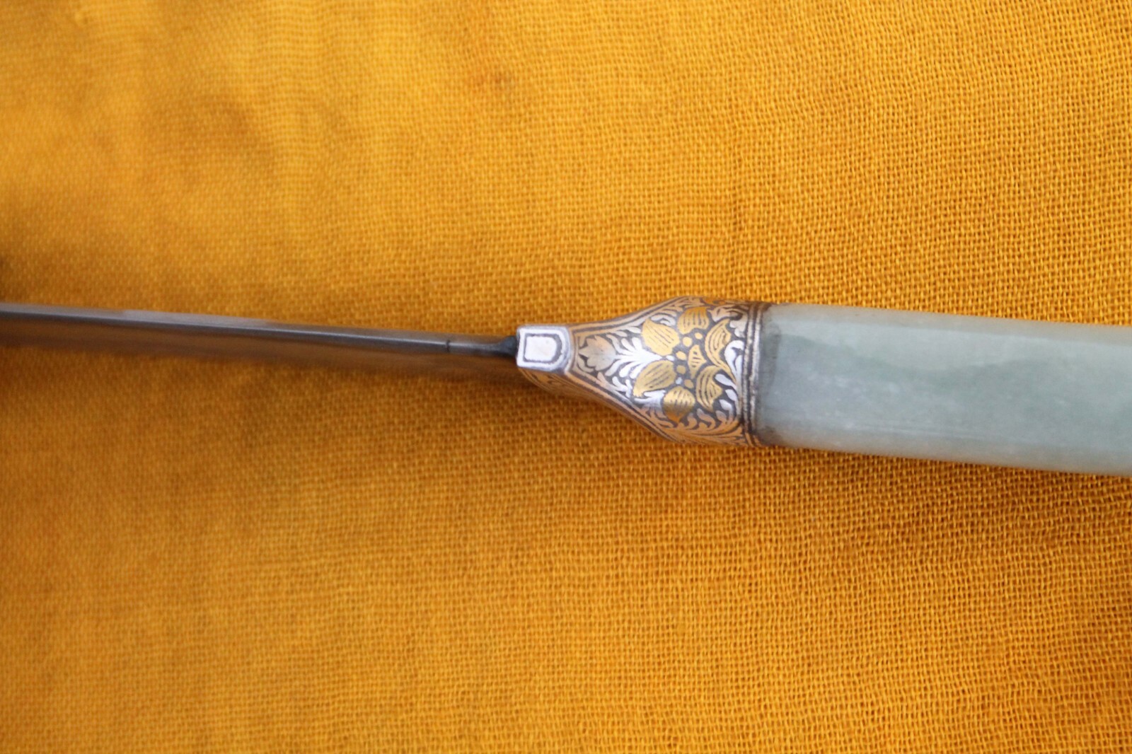 Mughal Islamic green gold & silver inlaid jade aventurine wootz blade peshkabz