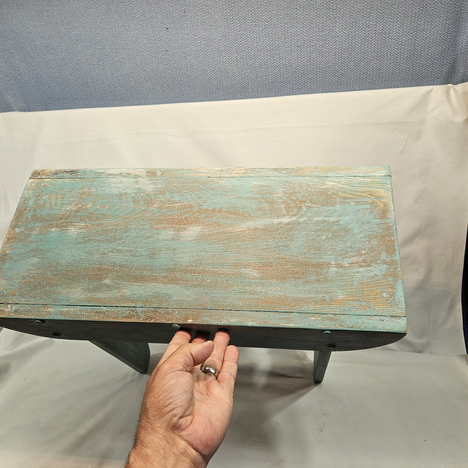 Oak Turquoise Rustic painted Bench Primitive Country 24″ W x 10.75″D x 19″ Tall
