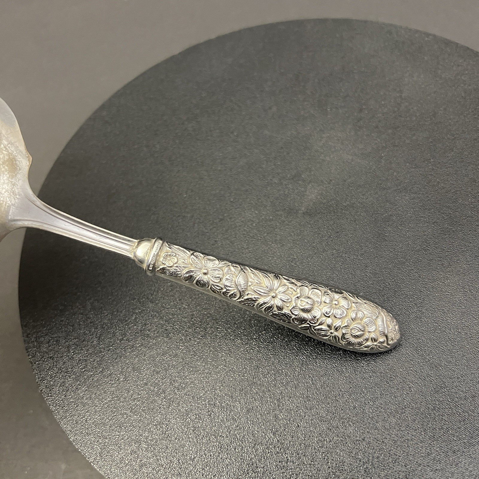 Sterling Silver Tomato Server – Approx 50g Sterling Handle Only