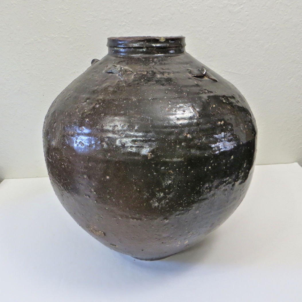 ANTIQUE CHINESE MARTABAN STORAGE JAR, ORIGINAL CONTENTS INSIDE!!
