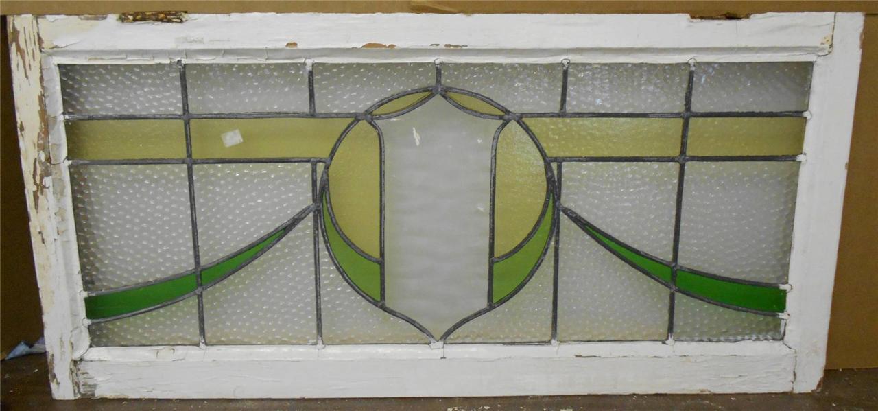 OLD ENGLISH LEADED STAINED GLASS TRANSOM WINDOW Shield Sweep design 37″ x 17.75″