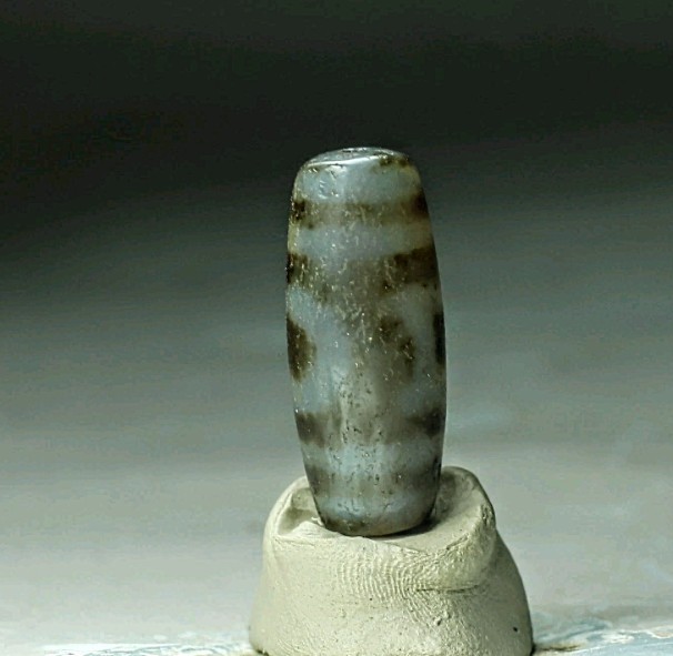 Pre-1800s Indo/Tibetan Old Agate Sakor Namkor Dzi Bead 13*35mm