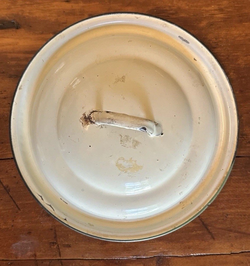 Antique White Metal Pan Lid with Handle 9″