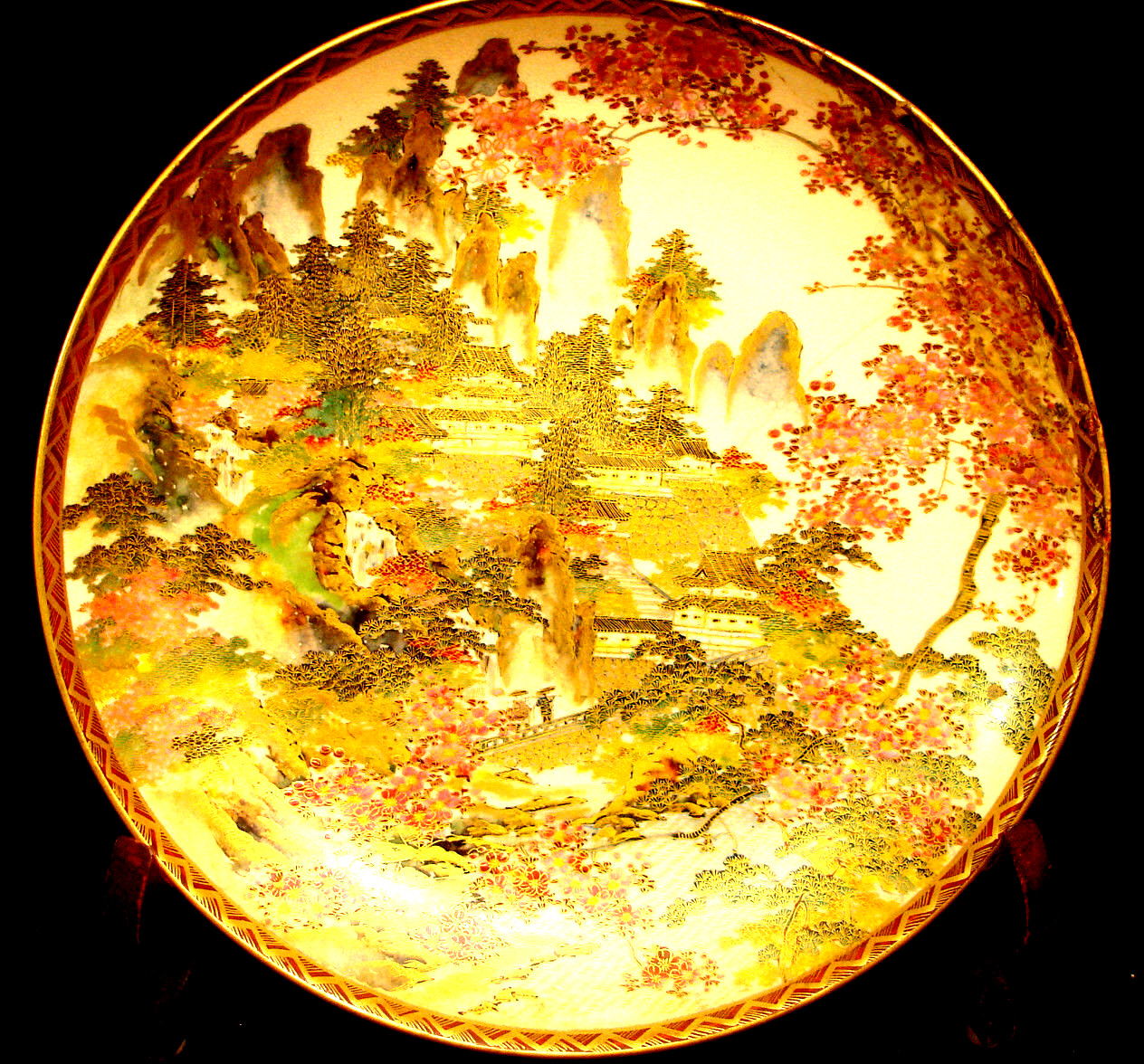8 5/8″ D MARKED Koshida JAPANESE TAISHO PERIOD SATSUMA PLATE