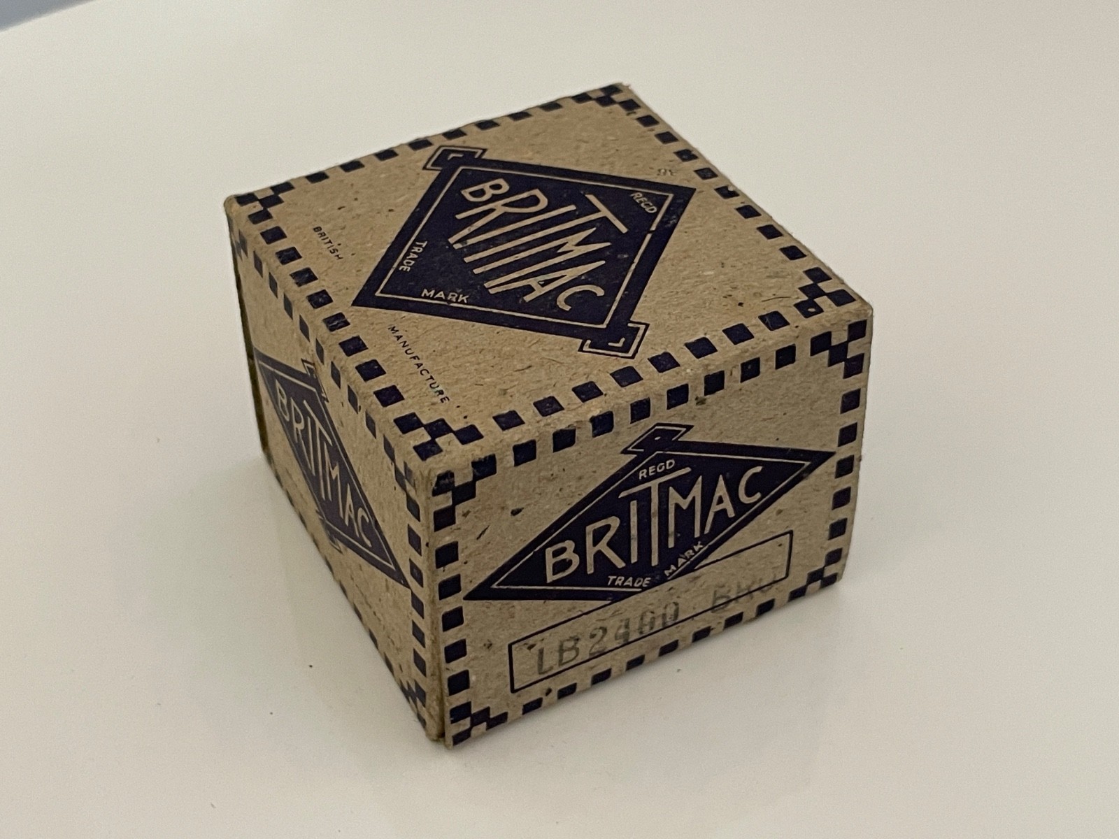 Vintage Britmac Little Briton Vitreous 1 Way 5 Amps 250 Volts Dolly Light Switch