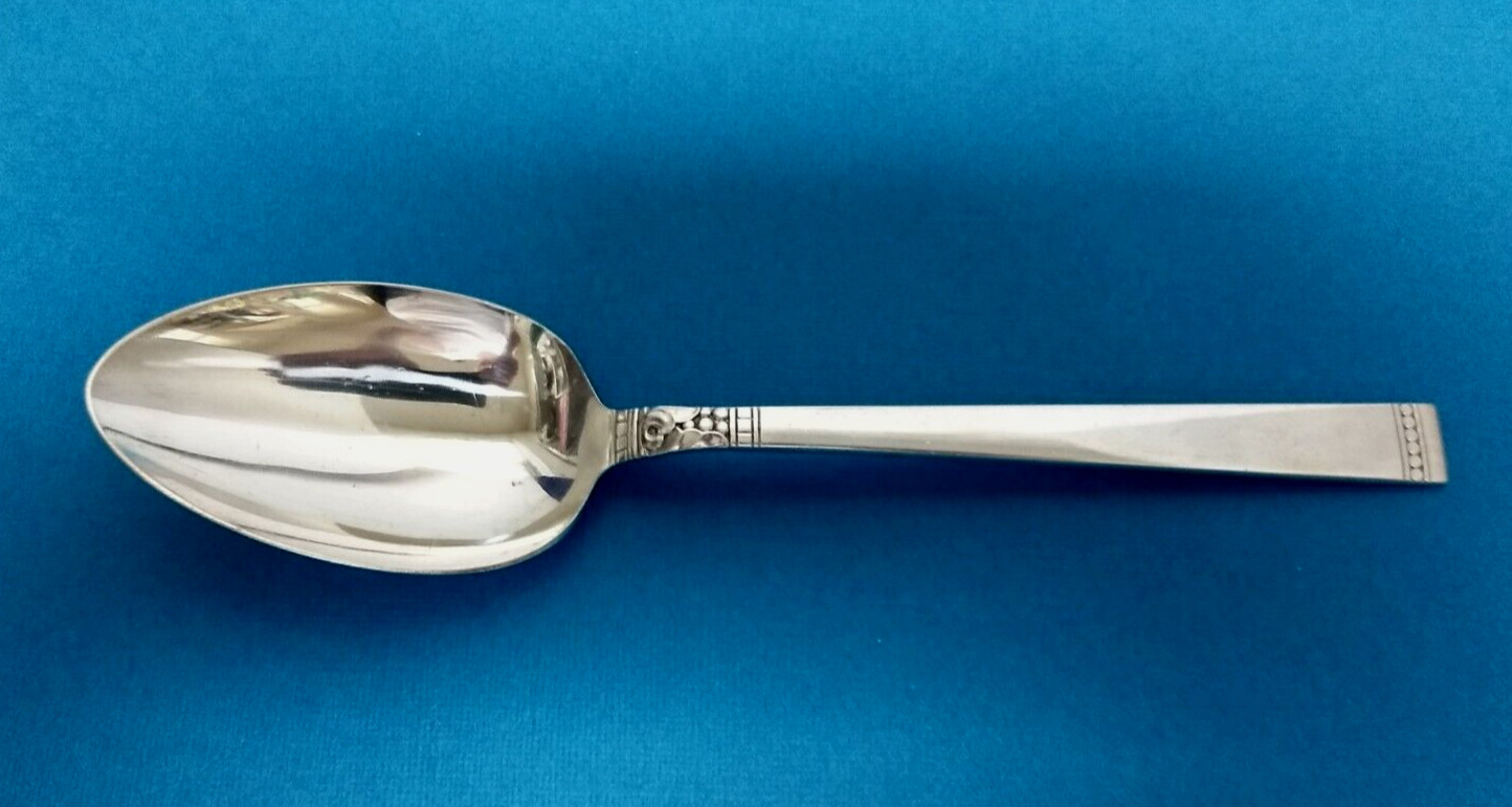Oneida Community FOREVER 8 1/2″ Solid Serving Spoon 1939 Silverplate