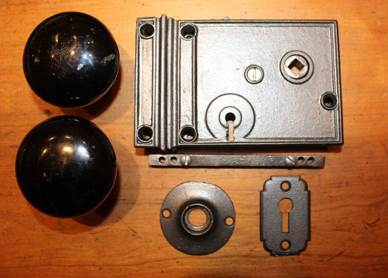 Restored Antique Rim Lock #821 Set with Keeper, Knobs, Keyhole, Rosette X-16