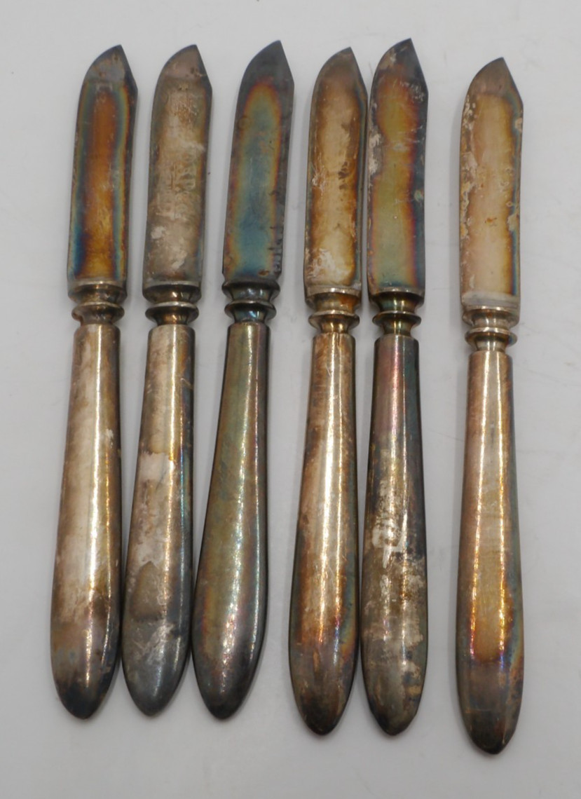 6 Vintage Meriden Fruit and Cheese Silverplate Knives