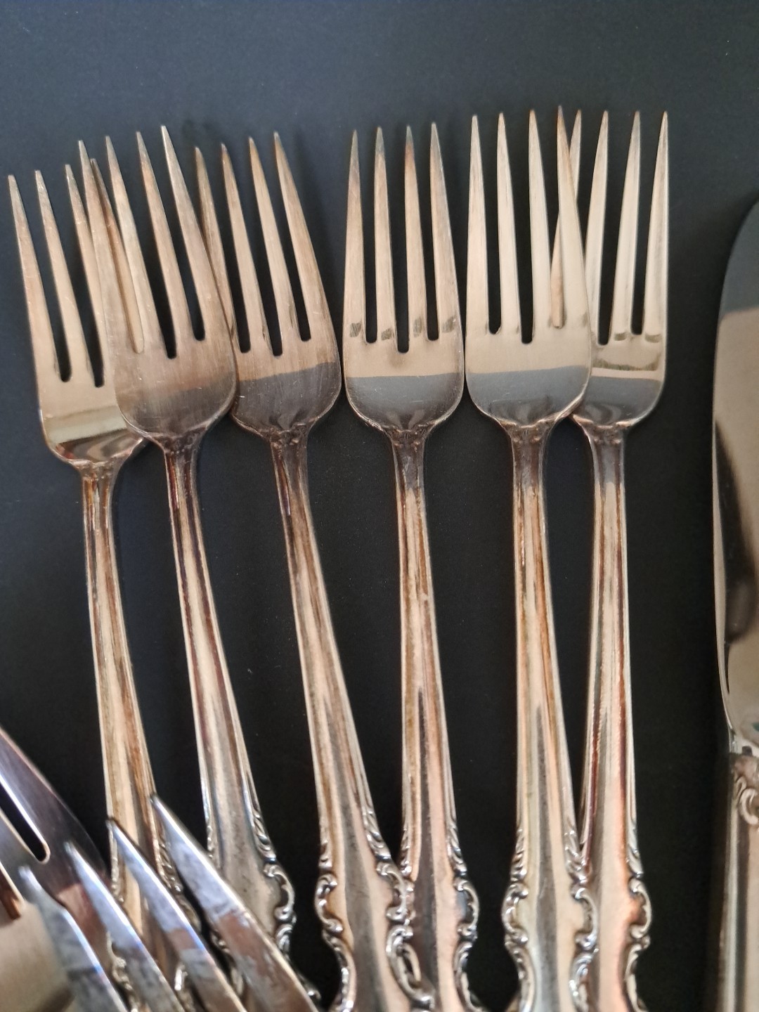 1847 Rogers Bros IS Reflections Flatware Set 29 Pieces