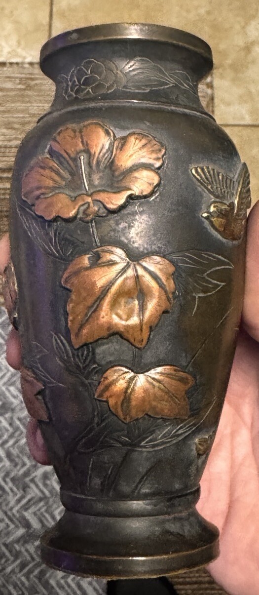 Bronze vase . inlaid shibuichi bird flowers Landscape, Meiji 19th century Kyoto