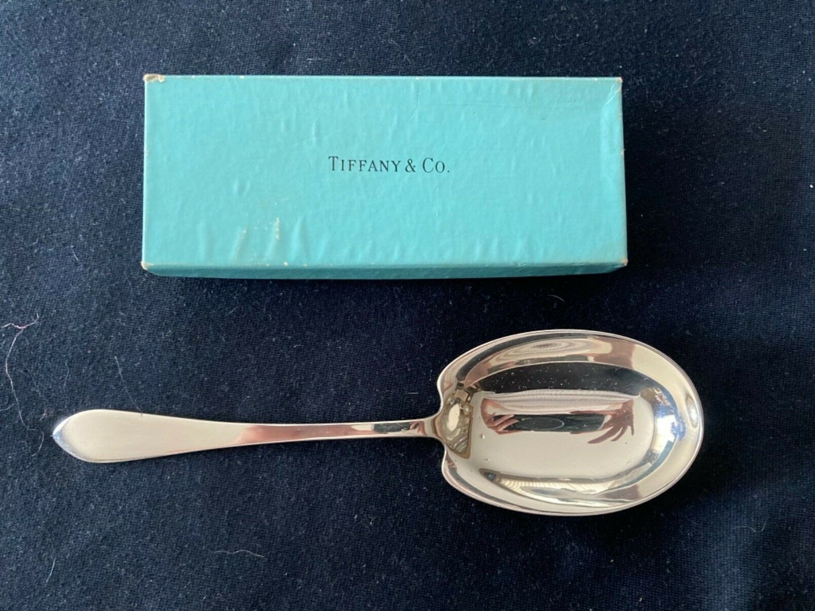 TIFFANY & CO. FANEUIL 7 3/4 INCH MED.SIZE SERV. SPOON 3 1/4 X 2 1/4 BOWL NO MONO