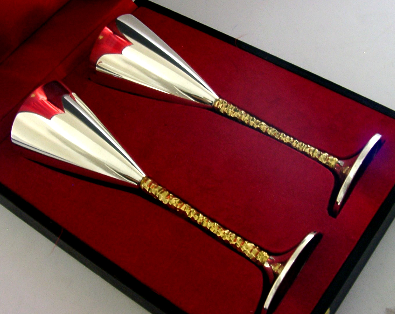 2 HEAVY 408g STUART DEVLIN STERLING SILVER WINE CHAMPAGNE GOBLETS 1979 MINT