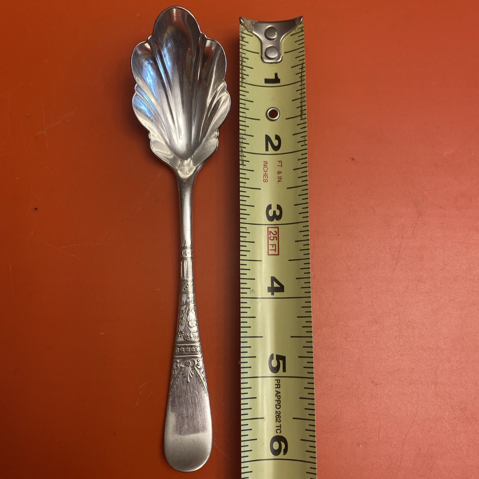 Vintage 1847 Rogers Bros-A1 Lorne Silverplate Shell Shaped Sugar Spoon