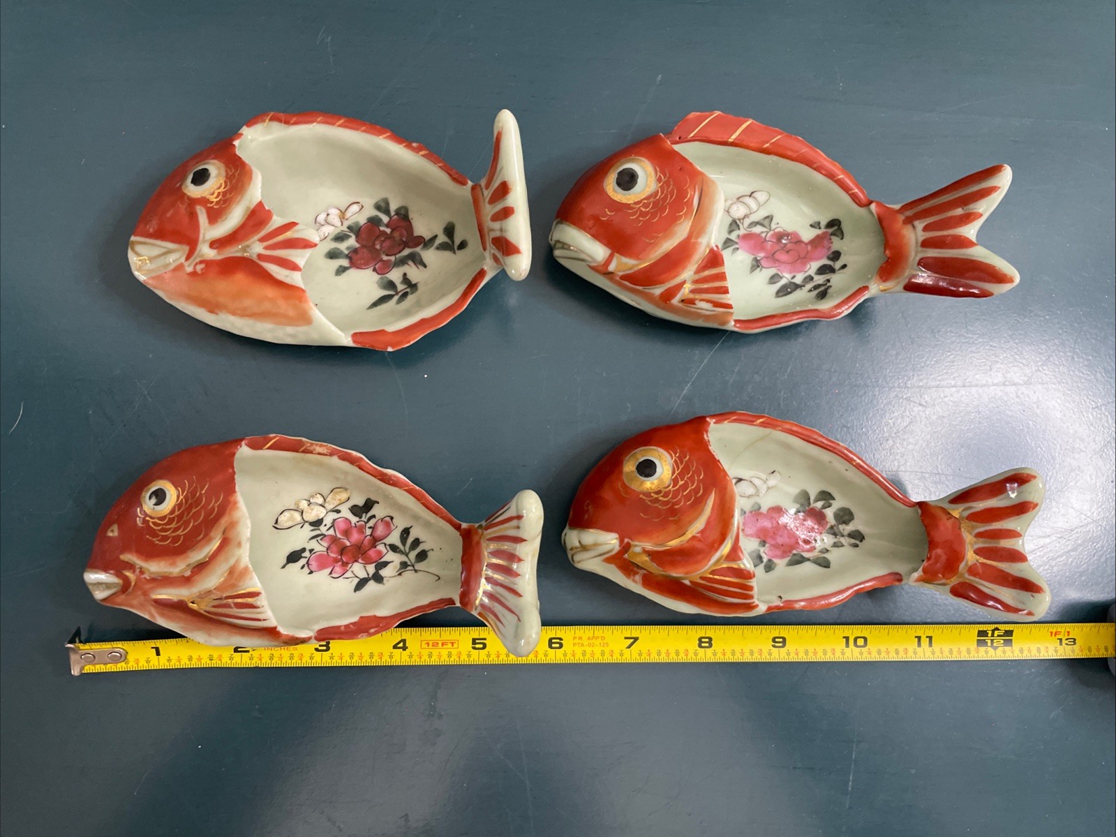 Set Of 4 Antique Japanese Porcelain Chop Stick Gold Fish Dishes Meiji