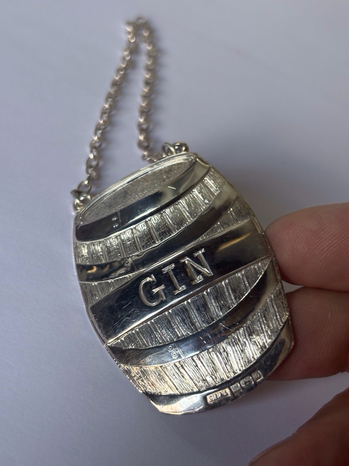 Sterling Silver Barrel Shaped Decanter Label GIN Bham 1996 C Robathan & Sons