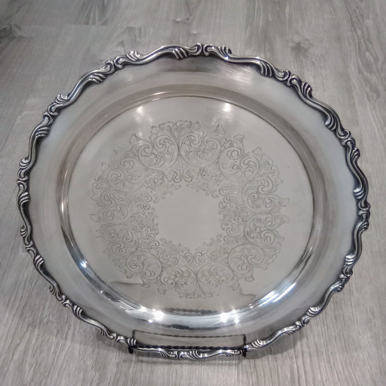 Vintage William A Rogers Silver Plate Oneida Ltd Platter 15″