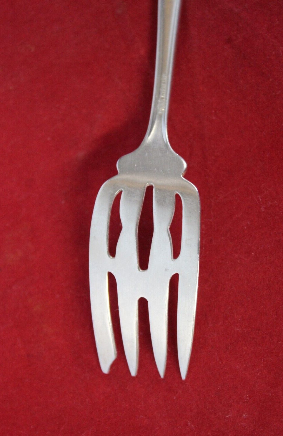Dixie by Manchester 5-7/8″ Desert Fork (1910) “S” Monogram ~21g