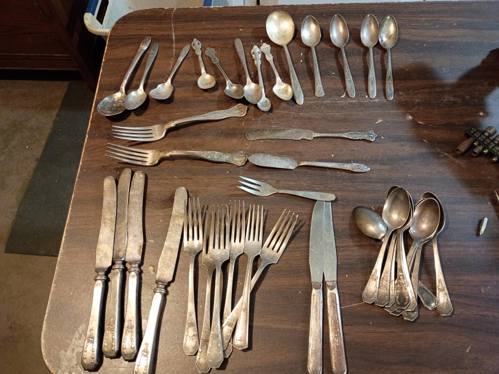 LOT OF Qty. 36 Silverplate Lot HOLMES AND EDWARD HOTEL ASTOR ETC.