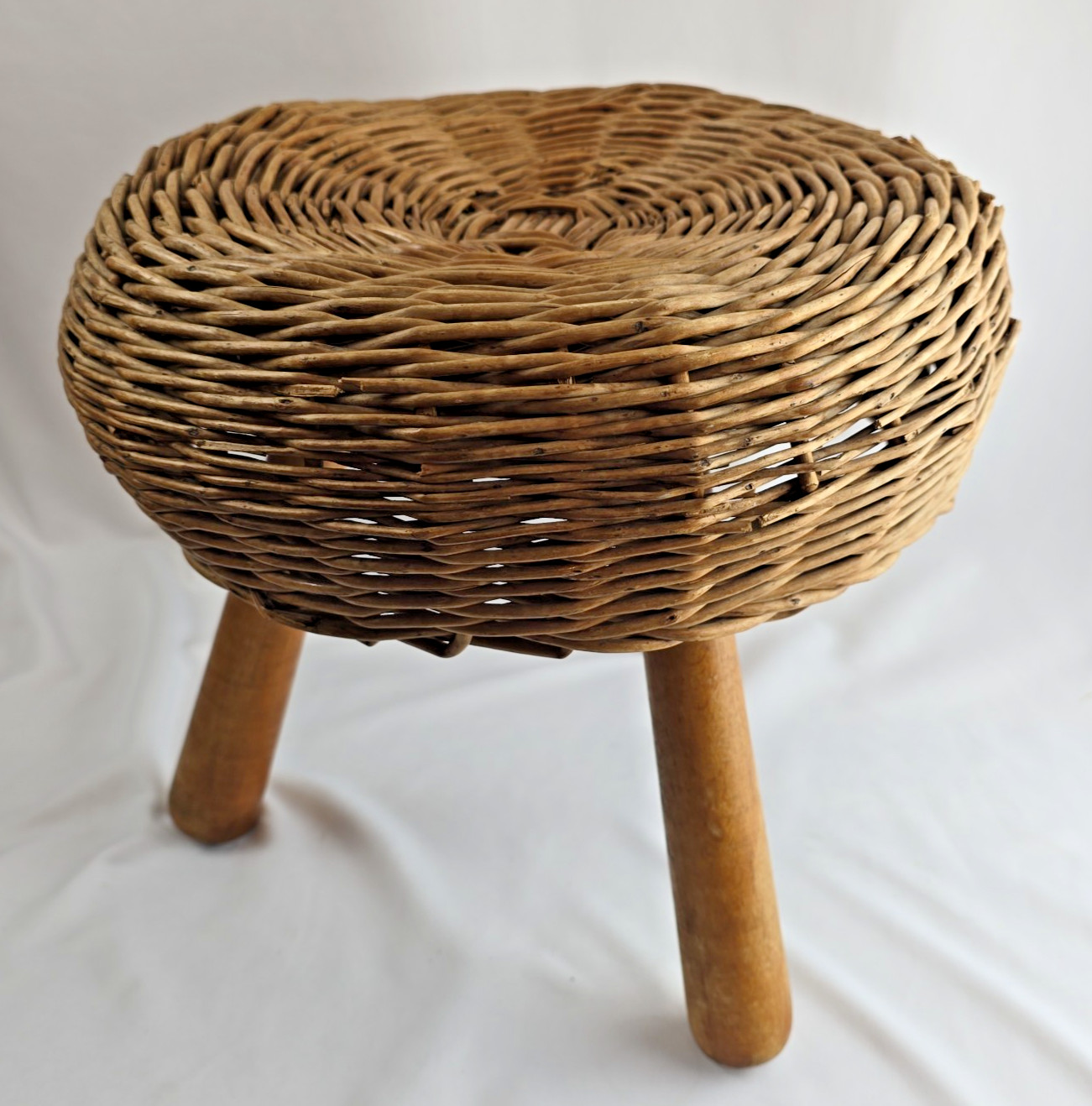 Vintage Three (3) Legged Wicker Foot Stool Tony Paul Attributed 12 inches READ