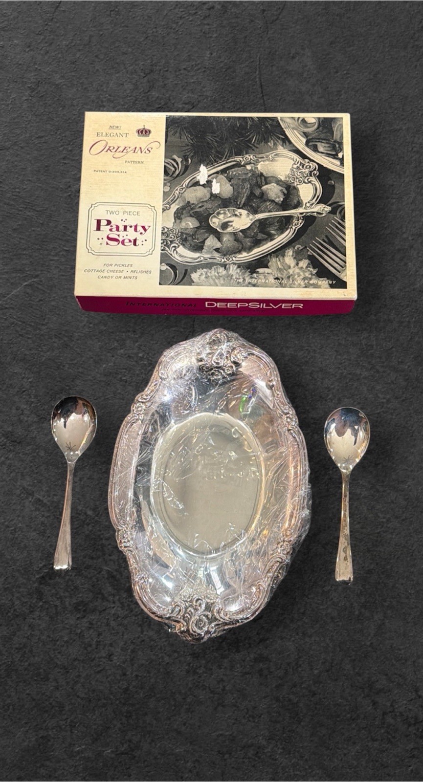 VTG International Deep Silver Elegant Orleans Pattern Party Set Tray & Spoons