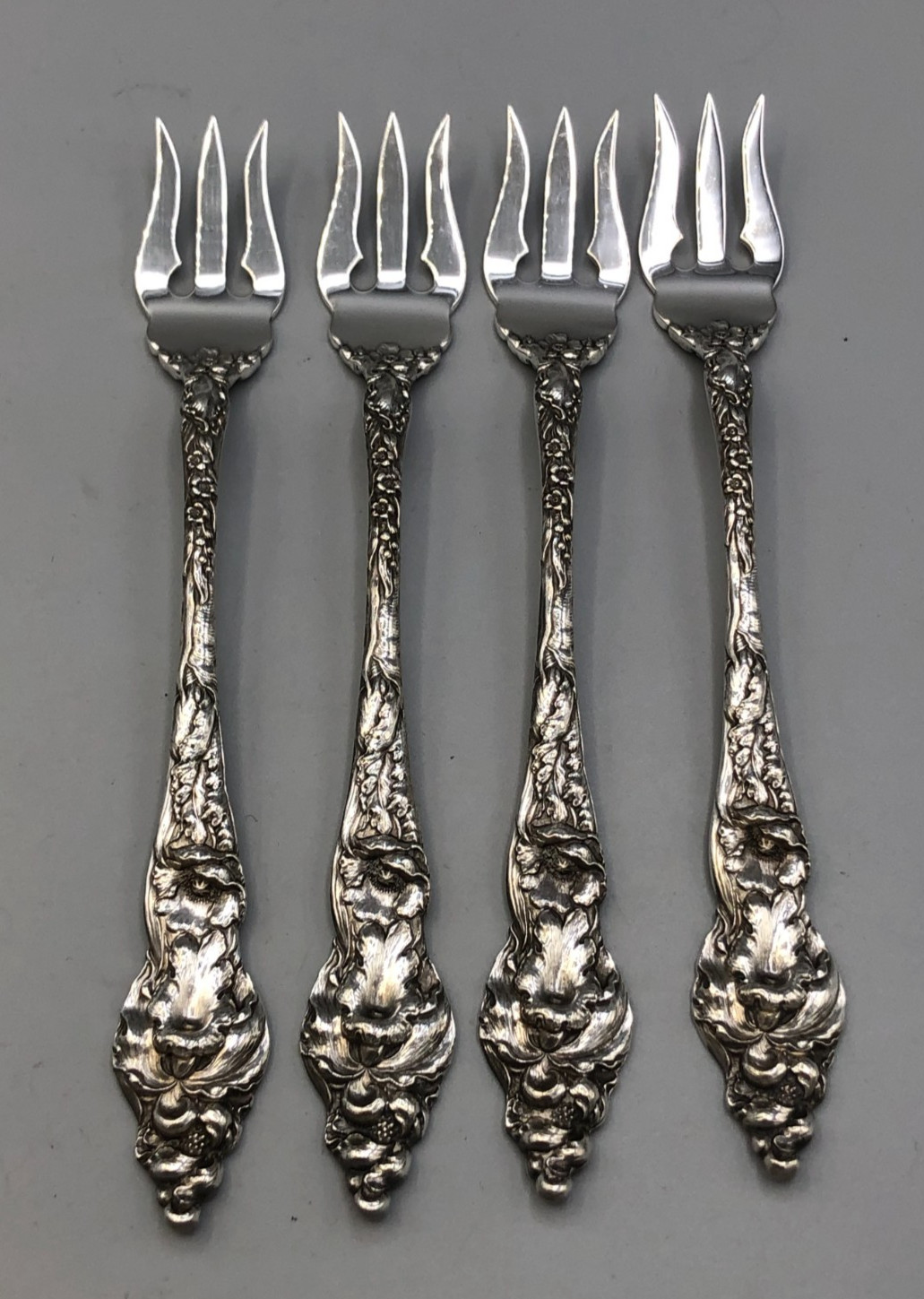 Les Six Fleurs by Reed & Barton Sterling Silver set of 4 Cocktail Forks 5.75″