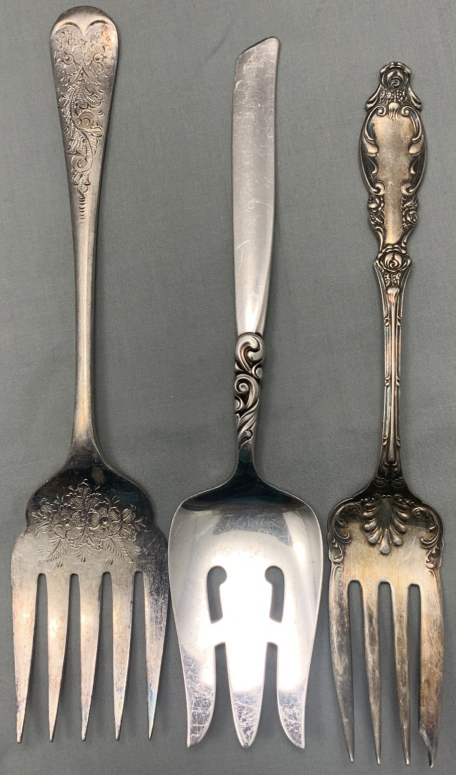 5 Pc Ornate Antique to Vintage Silverplated SERVING FORKS 7 5/8″ – 8 7/8″