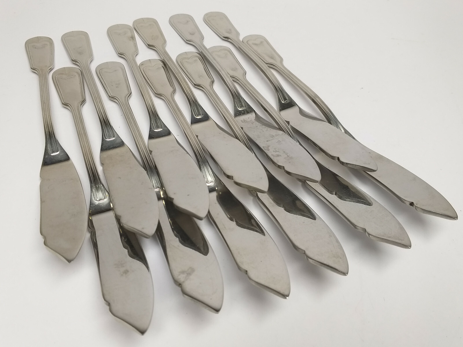 Vintage SET OF 12 CHINON Stainless FISH KNIFE KNIVES 8 1/8″ in Great Condition