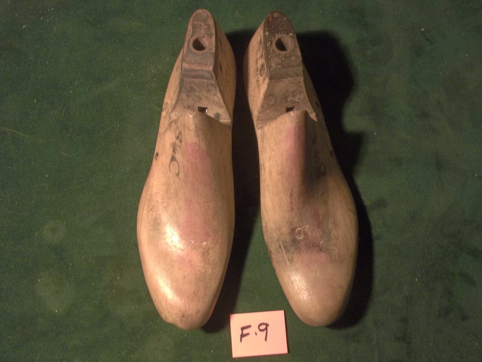 Vintage Pair US NAVY Size 8-1/2 C Maple Wood Industrial Shoe Factory Lasts #F-9