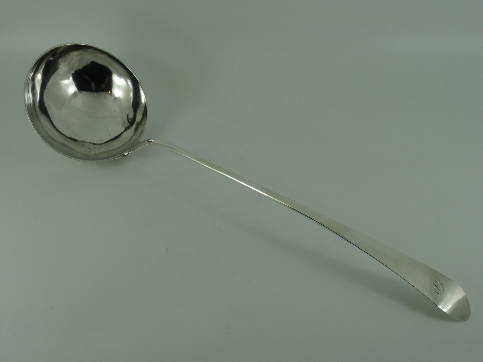 SOLID STERLING SILVER SCOTTISH PROVINCIAL GEORGE III SOUP LADLE PERTH C1780 123G
