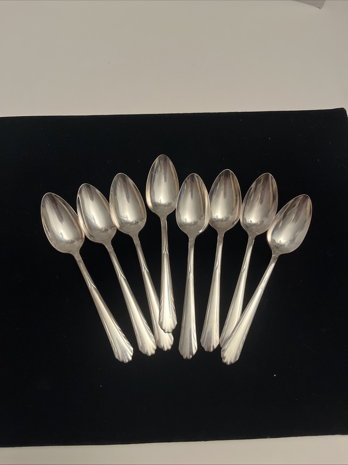 VTG NTS16 (Silverplate) by National Silver Co 68 Pieces Flatware. Certificate