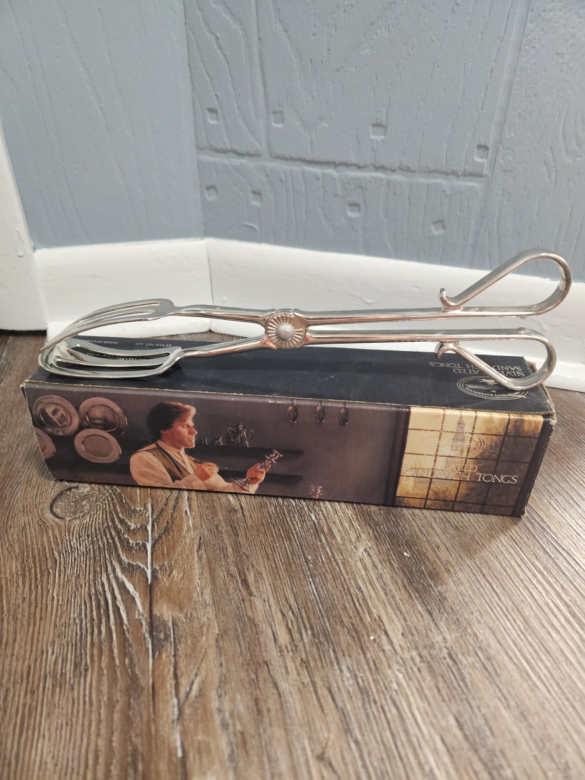 Paul Revere Silversmiths Silver Plated Sandwich Tongs Style Number 401