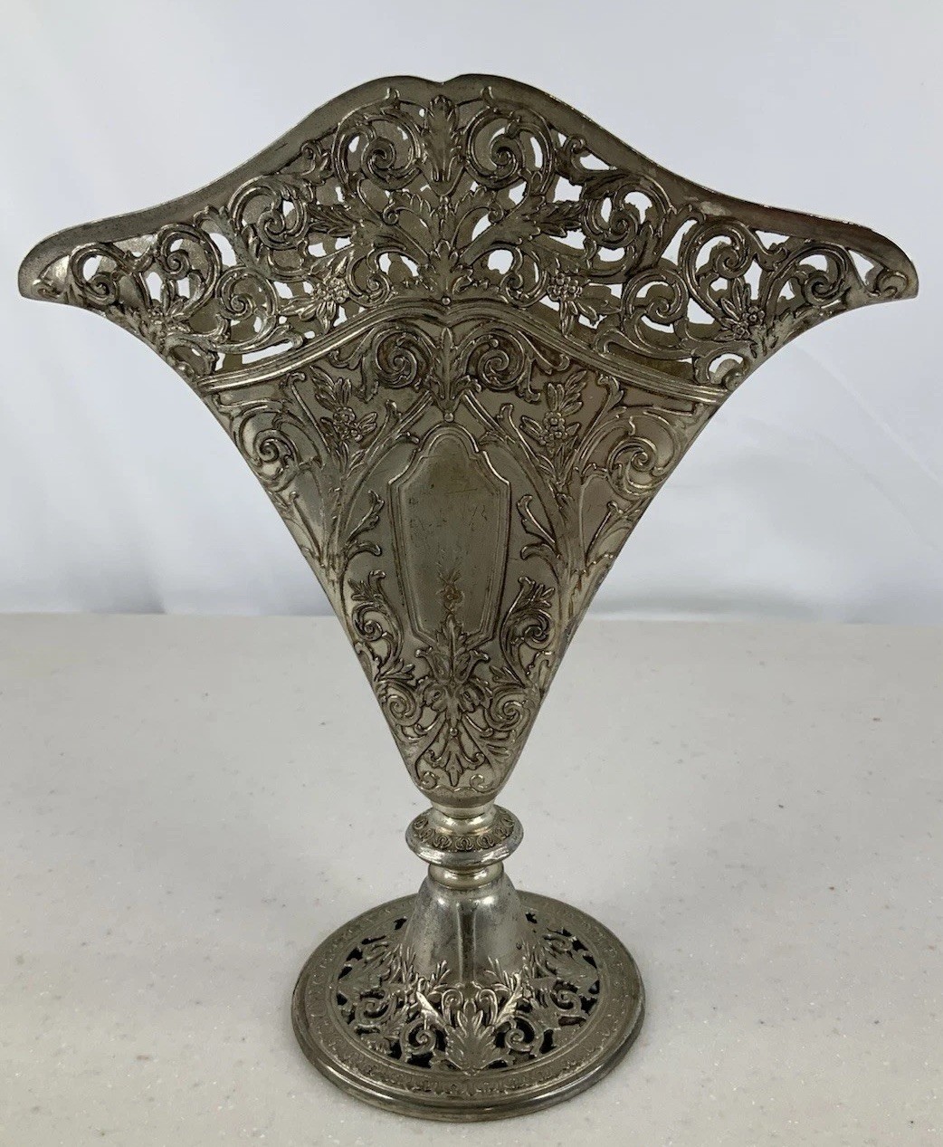 Vintage silver plated Godinger Silver Art Co Fan flower Vase 1991 Victorian