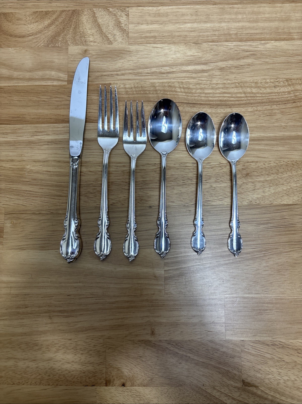 Vintage 1847 Rogers Brothers Reflection Pattern 6 pc Flatware Silverware Set