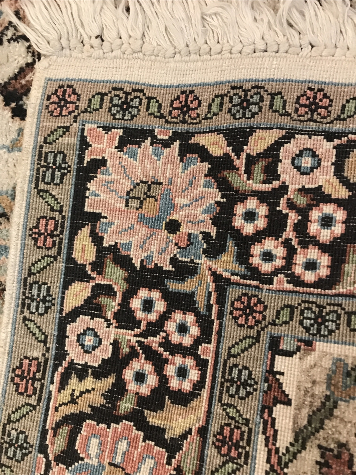 Oriental Rug Handmade Whites, blues 65”x 38” Just cleaned Gorgeous