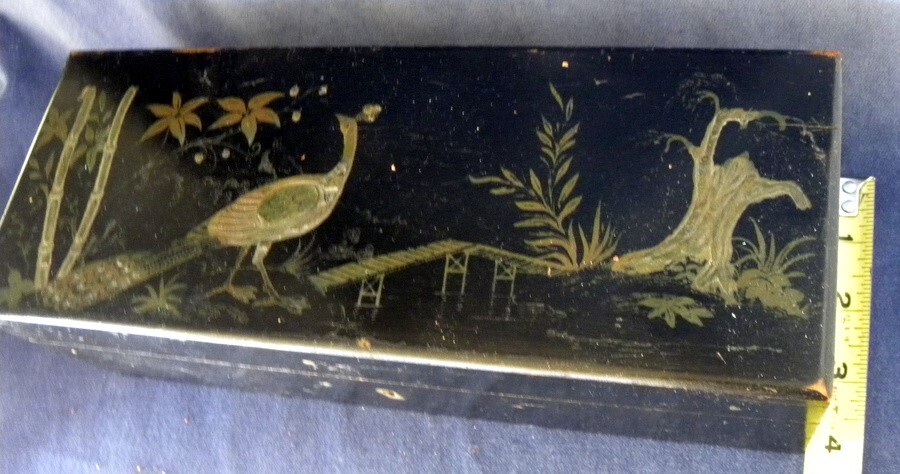 Antique Asian Black LACQUERWARE GOLD LEAF Wood Glove DRESSER BOX