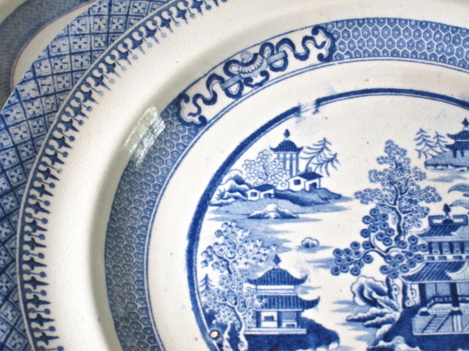 Pair (2) English Stone China Blue Pekin Nanking 10-1/4″ Dinner Plates c.1820