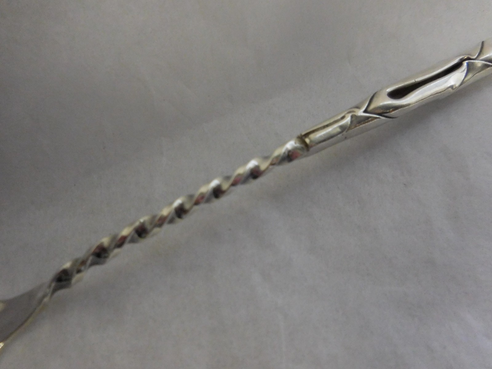 FRANK WHITING CANE CIRCA 1895 STERLING SILVER LETTUCE FORK 8 1/4″ NO MONOGRAM