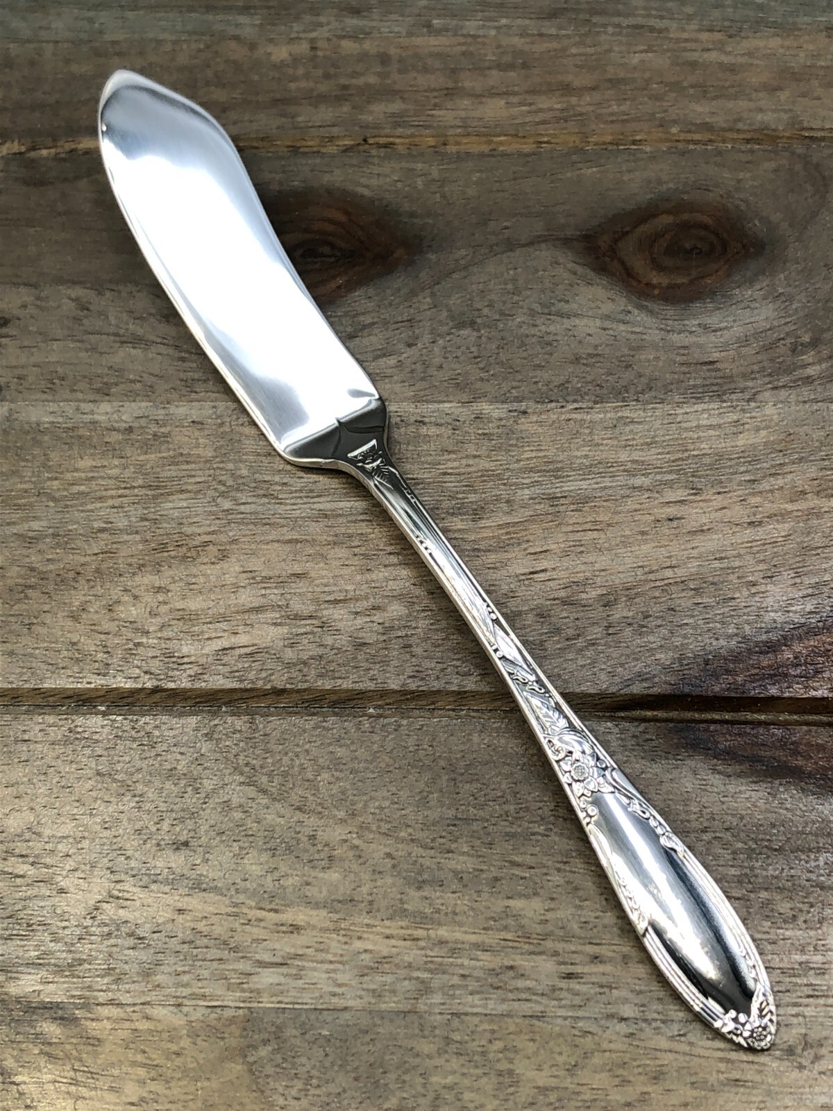 Virginian by Oneida Sterling Silver master Butter Serving Knife 6 7/8″