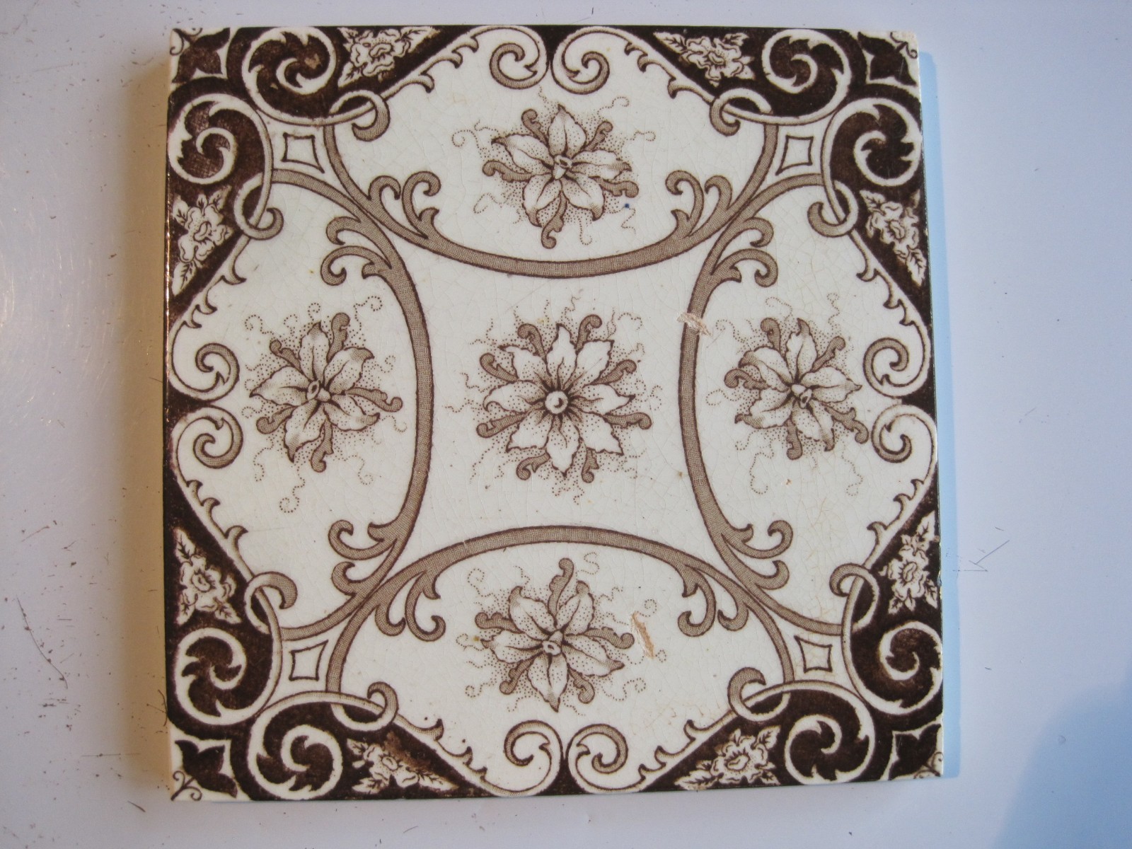 ANTIQUE VICTORIAN AESTHETIC FLORAL WALL TILE PAT. No.467 – CORN BROS C1898-1904