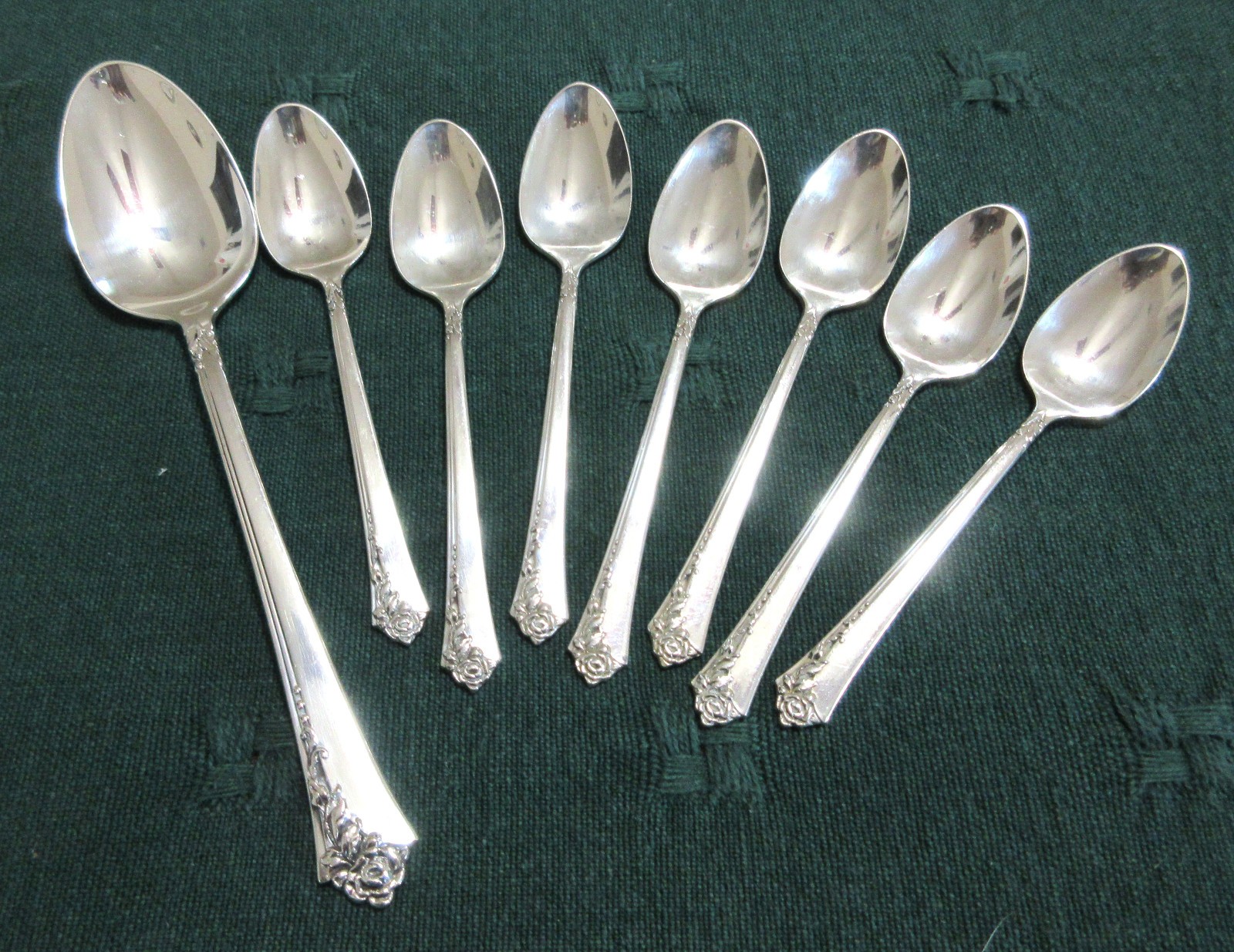 Oneida Heirloom Sterling Silver, Damask Rose, 1 Teaspoon, 7 Demitasse Spoons