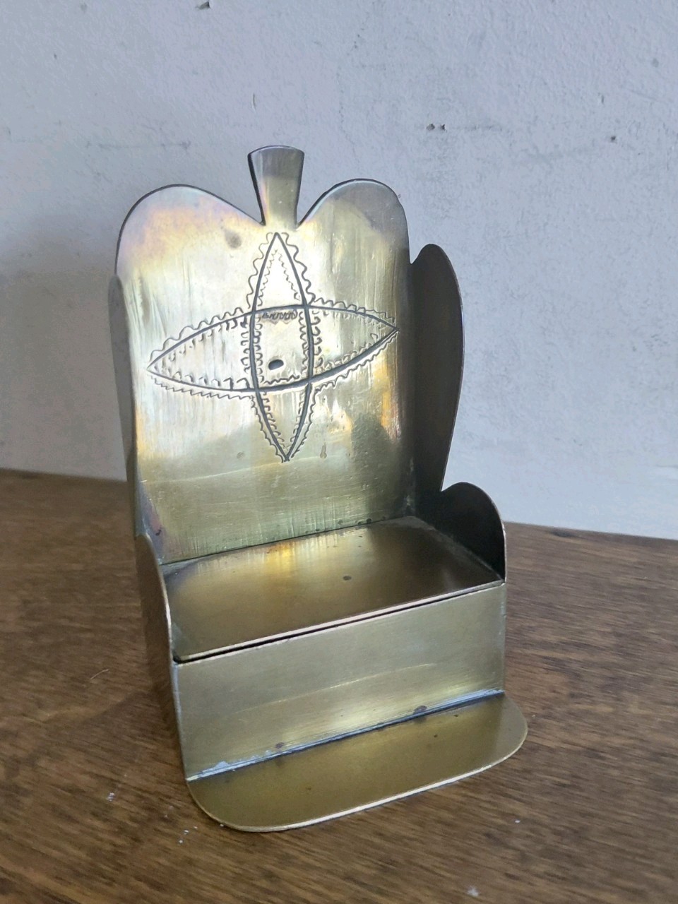 Antique Arts and crafts Brass Sconce Fleur de Lys Match holder strike c1924 GB