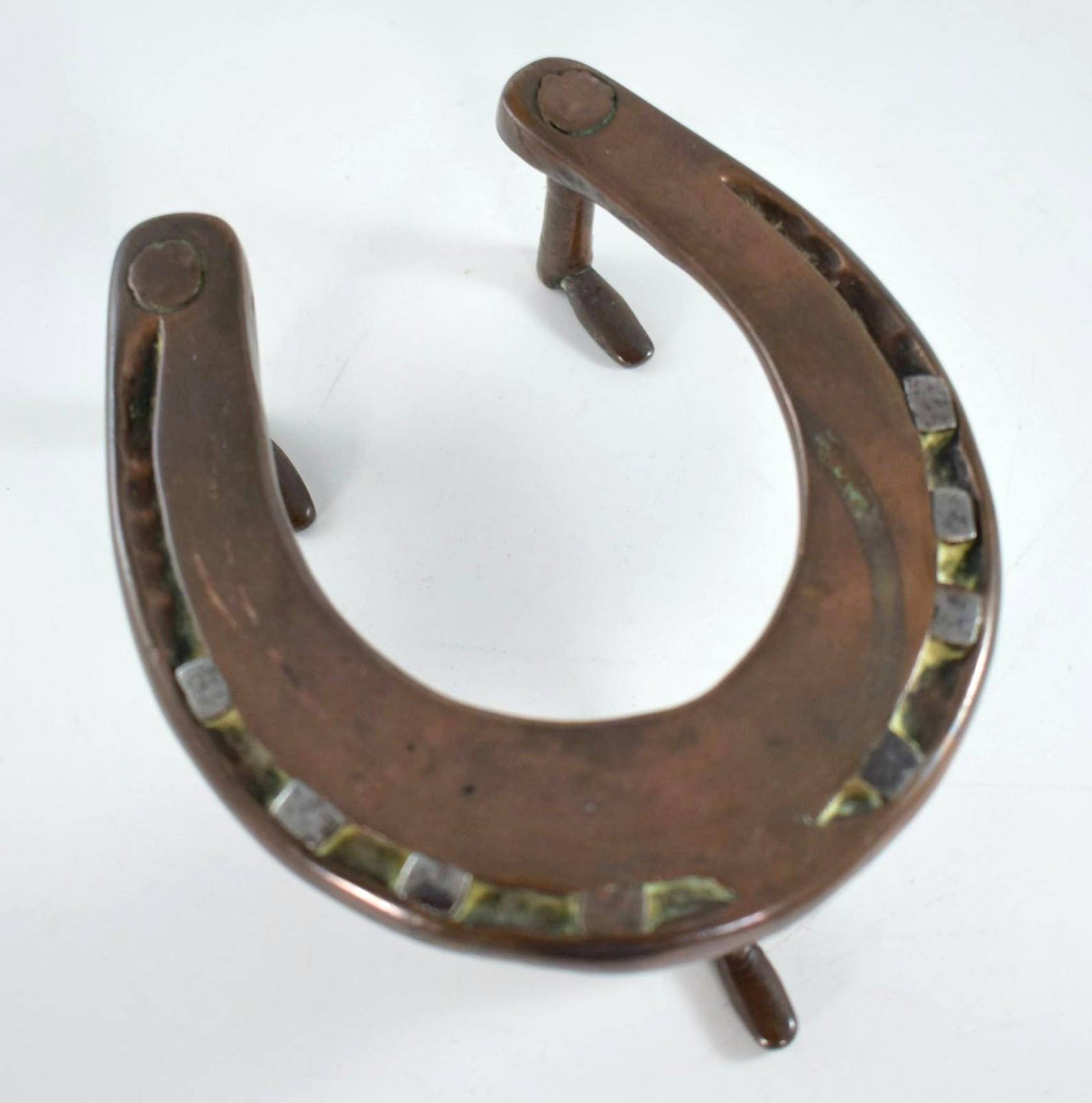 ANTIQUE EARLY 20th CENTURY BRONZE HORSESHOE TRIVET STAND