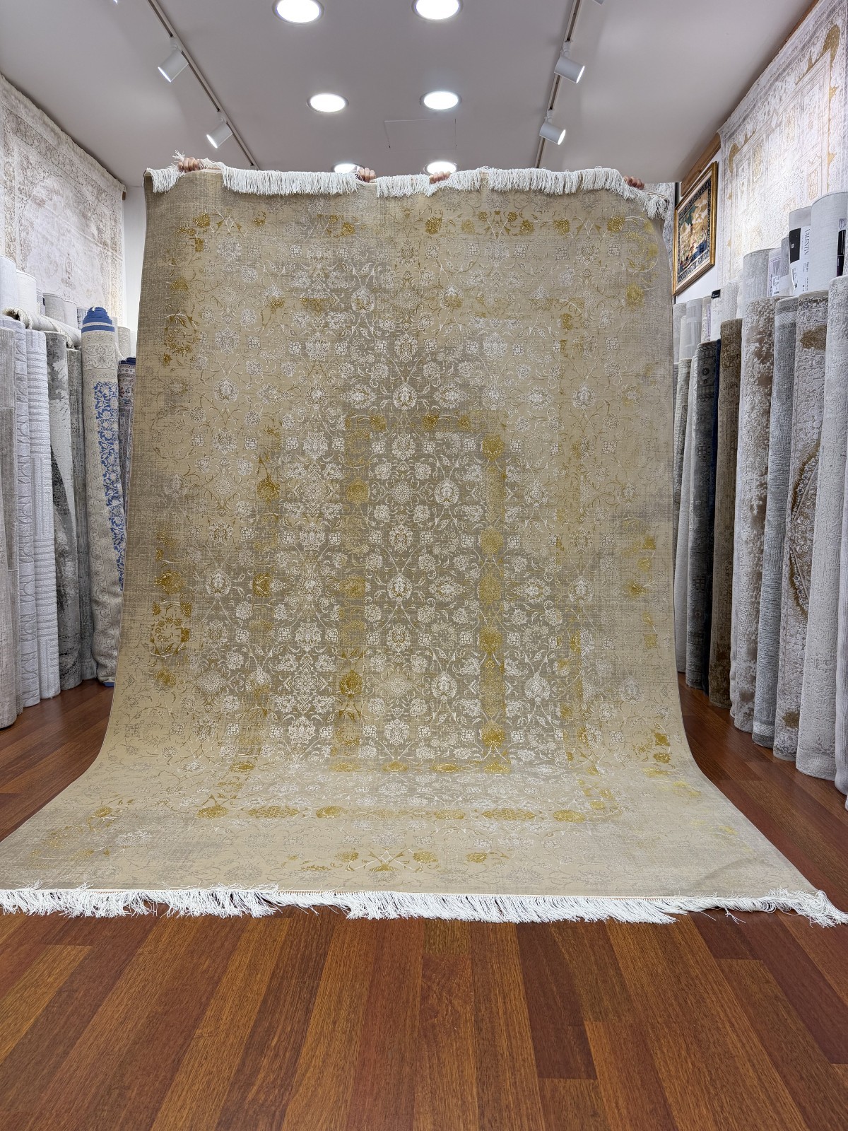 Luxury Turkish Silk Rug 7×10 Ft Gold Beige Modern Oriental Area Carpet brand new