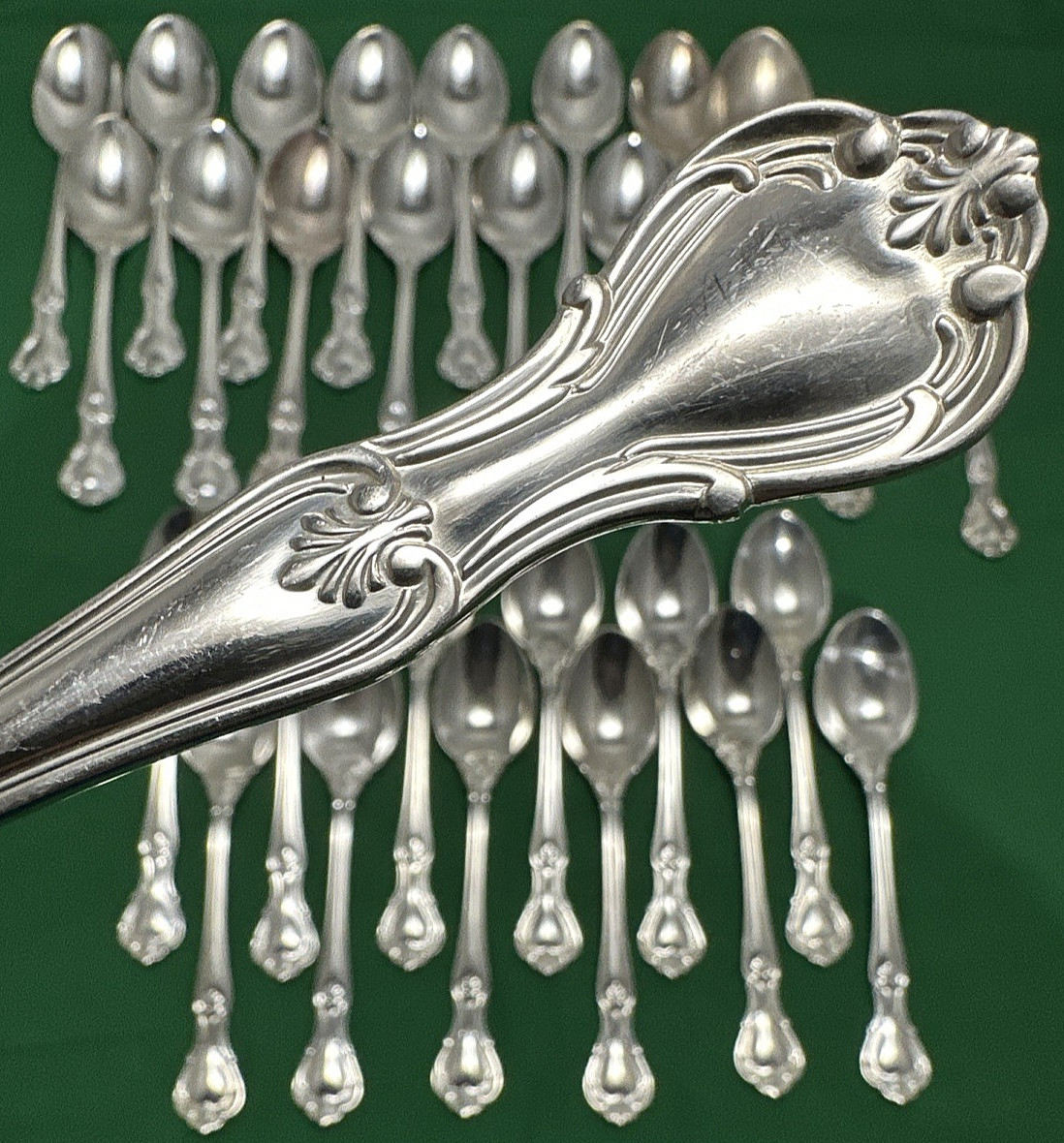 29 Pc RATHMORE Silverplated SOUP & TEASPOONS & SERVING Pcs Reed & Barton
