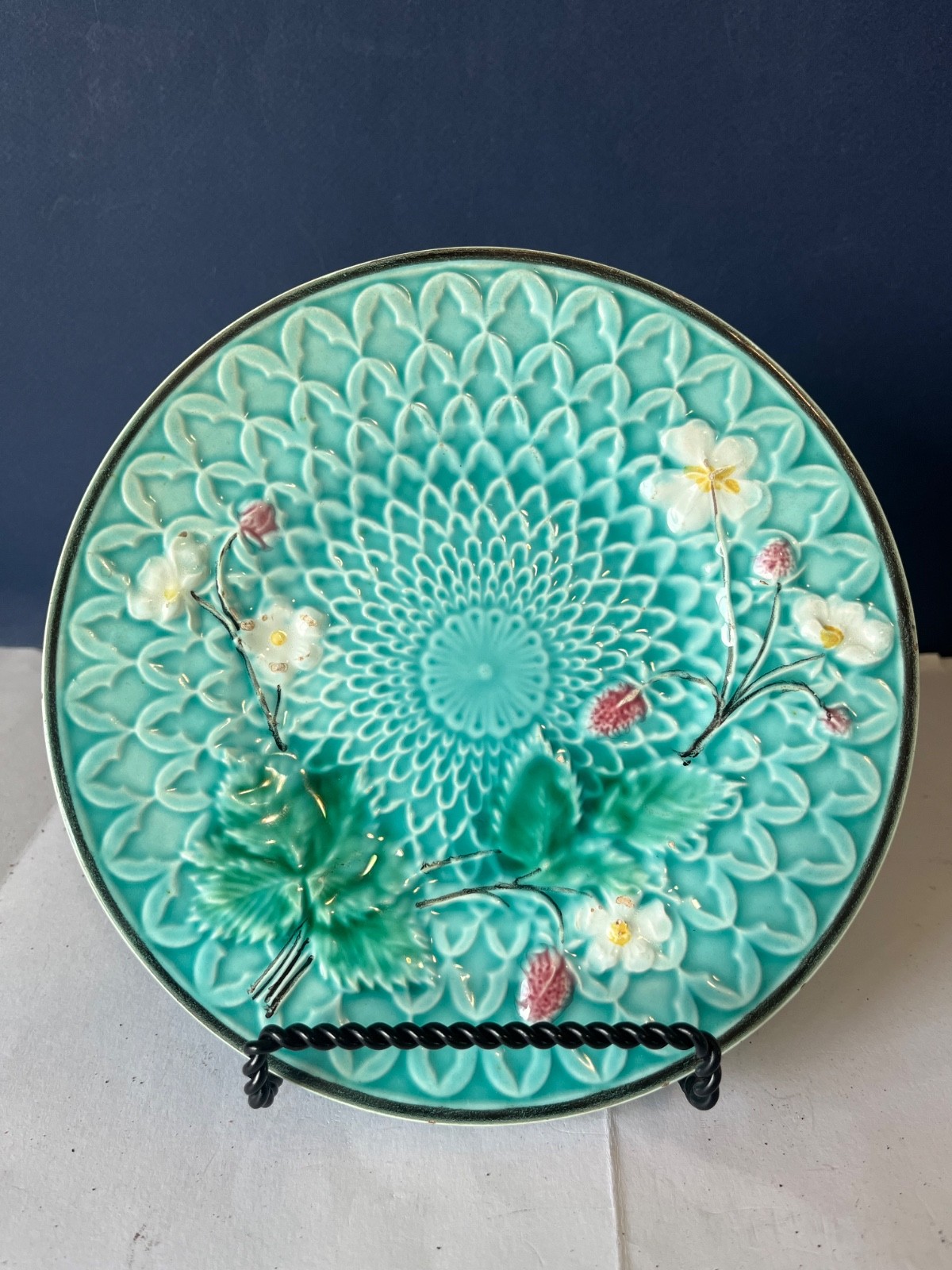 Rare, 1-Majolica German Plate ,Leaves Berries 7 1/4 Inch j 80