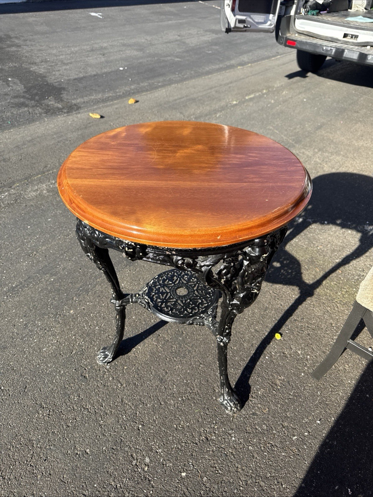 Rare Antique Cast Iron Britannia London Pub Table Chipped And Welded Black
