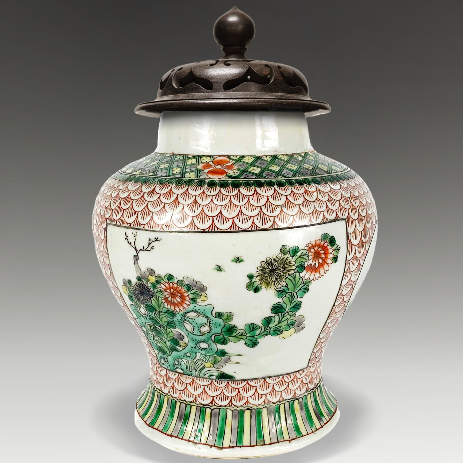 Chinese Qing Dynasty Large Vase & Cover -“Famille Verte” -Superb Quality 32cm H
