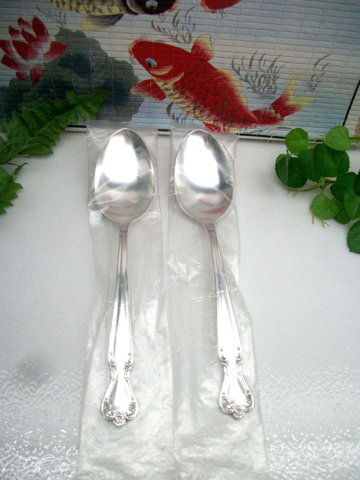 NOS International Rogers DAYBREAK Elegant Lady Silverplate Place Soup Spoons